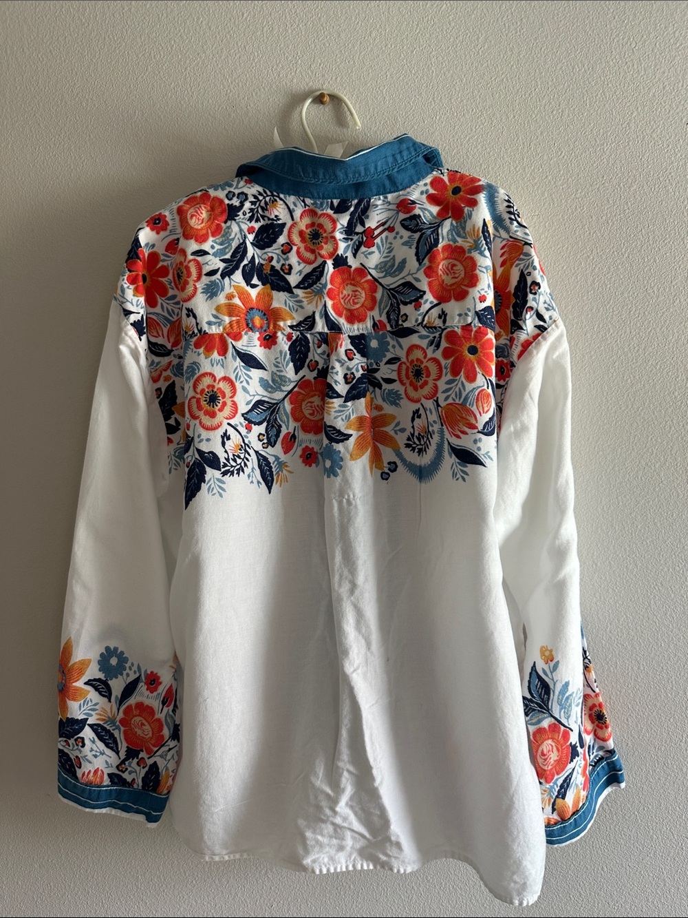 Anthropologie White With Teal Blue And Orange Floral Design Shirt - Picture 12 of 15